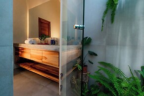 Surf Synergy All-Inclusive Surf Retreat