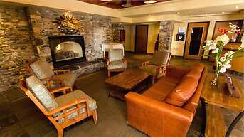 Sunshine Mountain Lodge