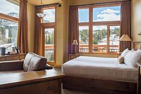 Sunshine Mountain Lodge