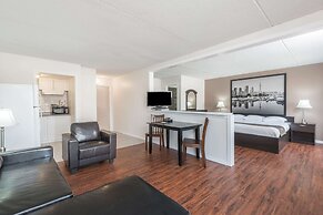 Super 8 by Wyndham Cambridge/Kitchener/Waterloo Area