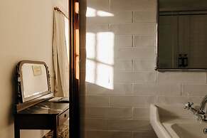 Hotel PAX Casona del Busto