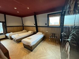 Heart Of Amsterdam - Hostel