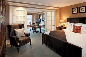 Hotel Commonwealth