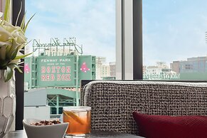 Hotel Commonwealth