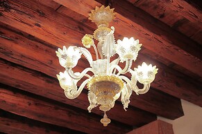 Apostoli Palace