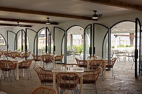 Kassandra Palace Seaside Resort
