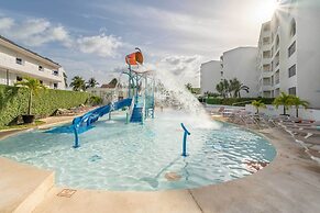 Aquamarina Beach Hotel