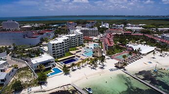 Aquamarina Beach Hotel