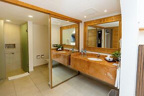 Beachscape Kin ha Villas & Suites
