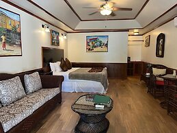 Captain Morgan's Retreat