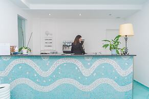 Hotel America