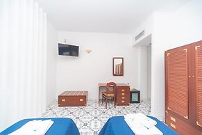 Hotel America