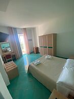 Hotel America