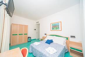 Hotel America