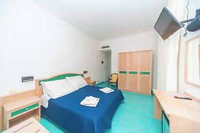 Hotel America