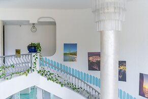 Hotel America