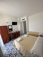 Hotel America