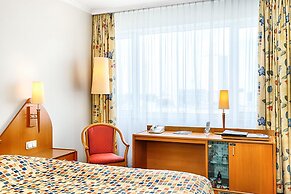 Rushotel