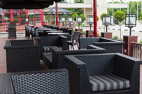 Rushotel