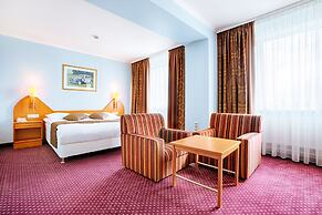 Rushotel