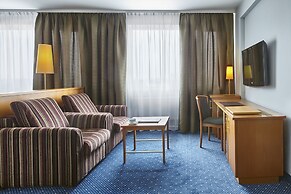 Rushotel