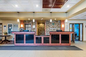 Quality Hotel & Suites
