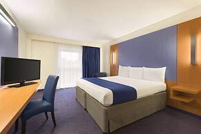 Ramada by Wyndham London North M1