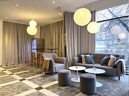 2Home Hotel Apartments