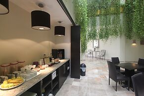 Hotel Los Itzaes by 5th av