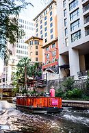 Hotel Valencia Riverwalk