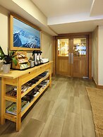 Fernie Fox Hotel