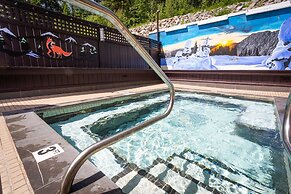 Fernie Fox Hotel