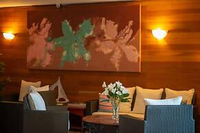 Velero Beach Resort