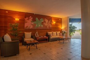 Velero Beach Resort