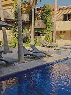 Los Patios Hotel