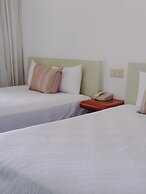 Los Patios Hotel