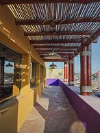Los Patios Hotel