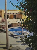 Los Patios Hotel