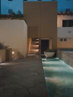 Los Patios Hotel