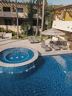 Los Patios Hotel