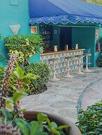 Los Patios Hotel