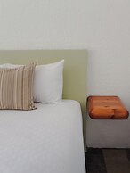 Los Patios Hotel