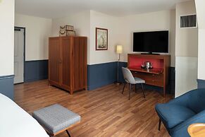 Portland Harbor Hotel