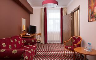 Oktiabrskaya Hotel