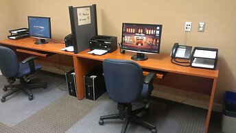 Le Square Phillips Hotel And Suites