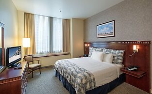 Le Square Phillips Hotel And Suites