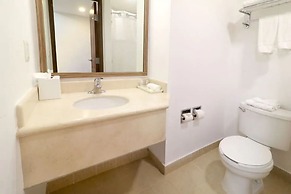 Wyndham Garden Monterrey Valle Real