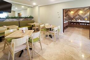 Wyndham Garden Monterrey Valle Real