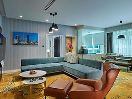 Pullman Kuala Lumpur City Centre Hotel & Residences