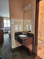Luxury Inn And Suites